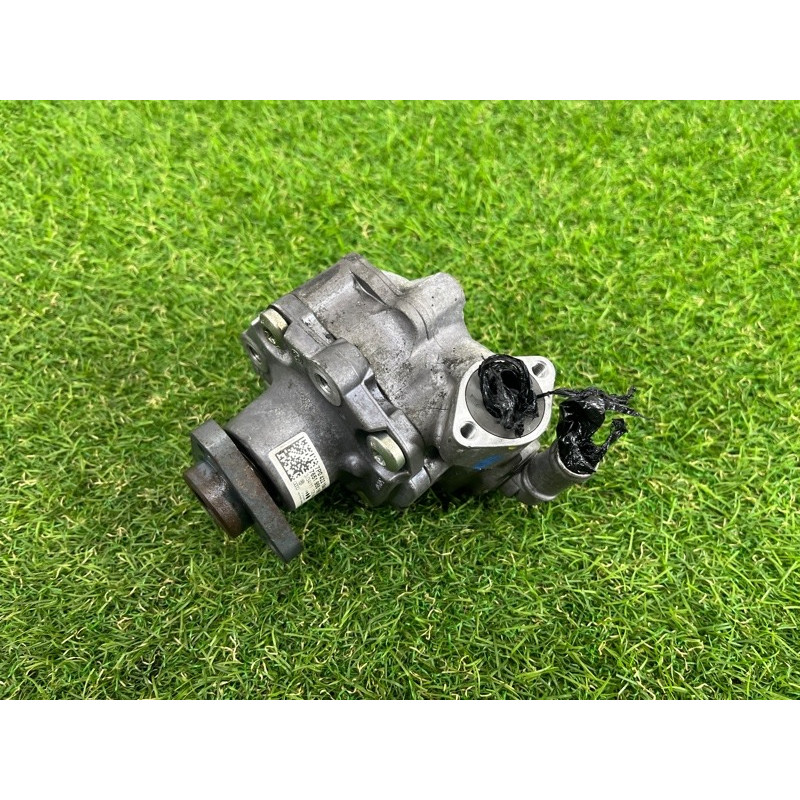 Насос гидроусилителя руля (рулевое управление) Volkswagen Touareg NF 2012 3.0 7P6422154A