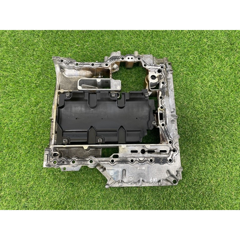 Полуподдон масляный (двигатель и элементы) AUDI A7 4G 2013 3.0 CGXB 06E103601AN