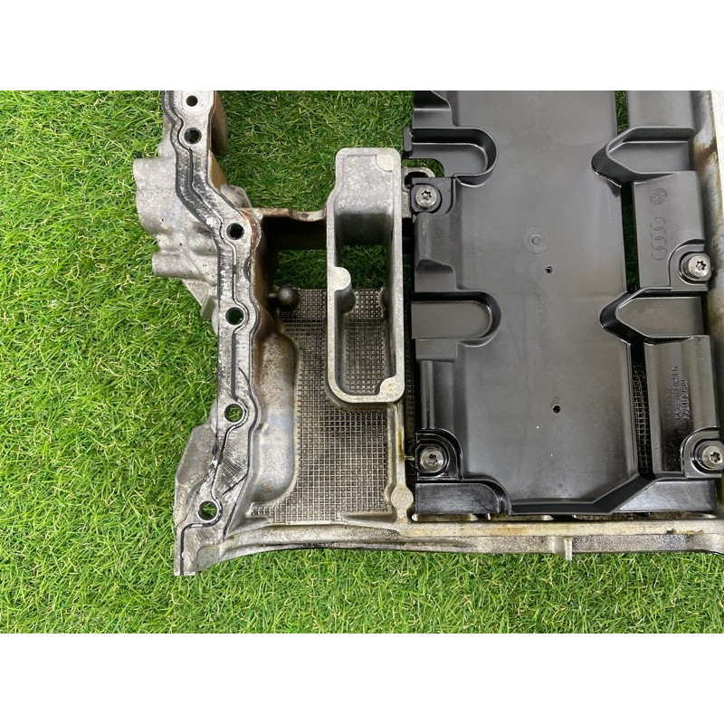 Полуподдон масляный (двигатель и элементы) AUDI A7 4G 2013 3.0 CGXB 06E103601AN