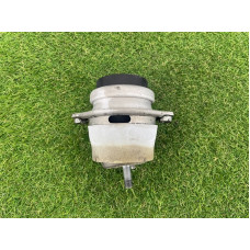 Подушка двигателя