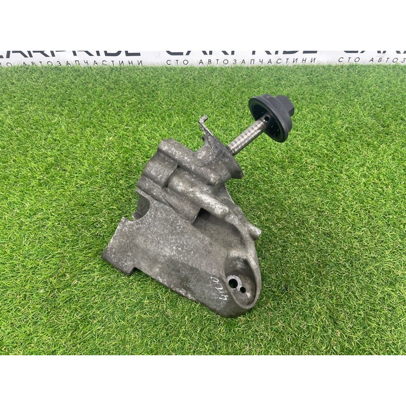 Корпус масляного фільтра (двигун та елементи) Volkswagen Touareg NF 2011 3.6 022199354L