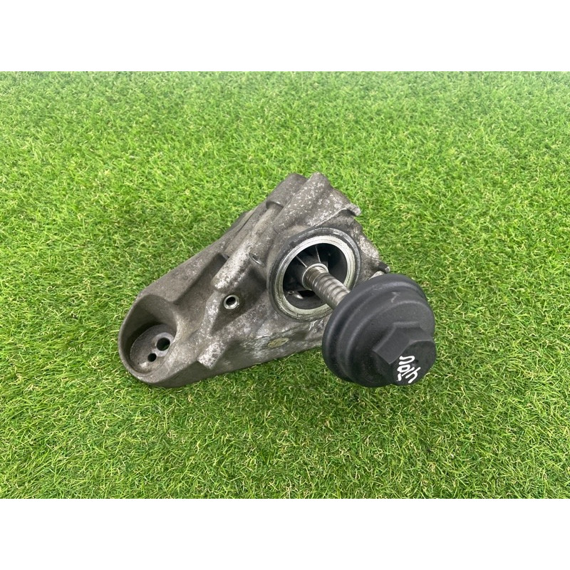 Корпус масляного фільтра (двигун та елементи) Volkswagen Touareg NF 2011 3.6 022199354L