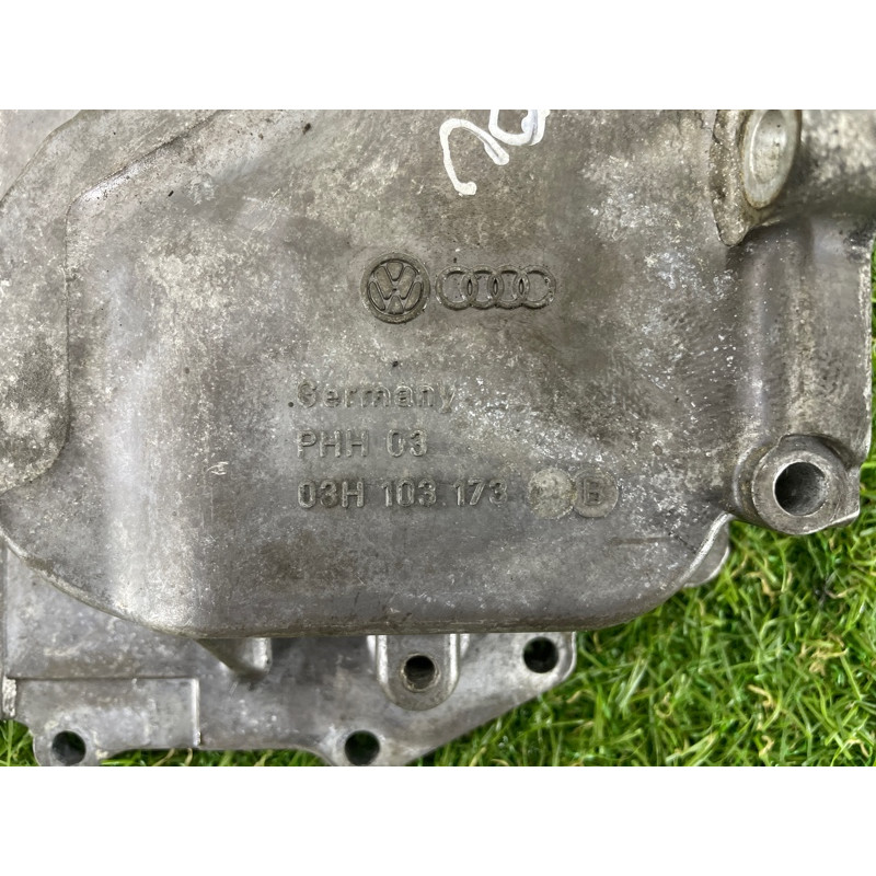 Кришка двигуна (двигун та елементи) Volkswagen Touareg NF 2011 3.6 03H103173B