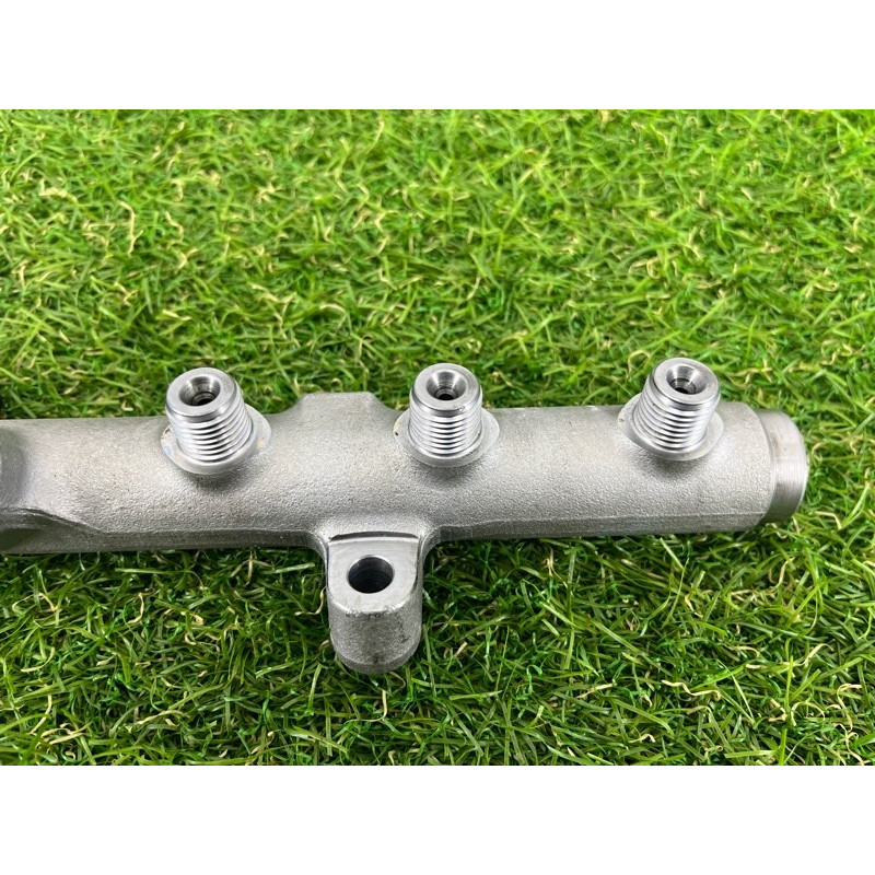 Топливная рампа (топливная система) Volkswagen Touareg NF 2012 3.0 059130089AM