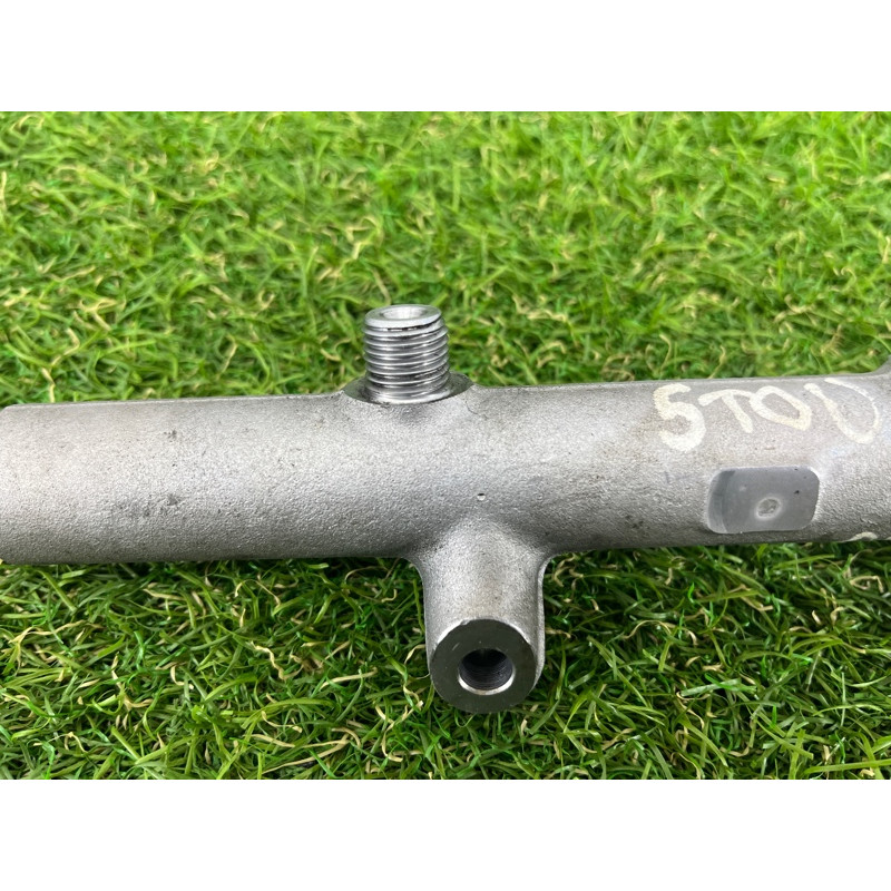 Топливная рампа (топливная система) Volkswagen Touareg NF 2012 3.0 059130090BR