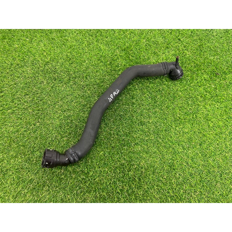 Патрубок (система охлаждения) Volkswagen Passat B7 2016 1.8 5C0122101AA