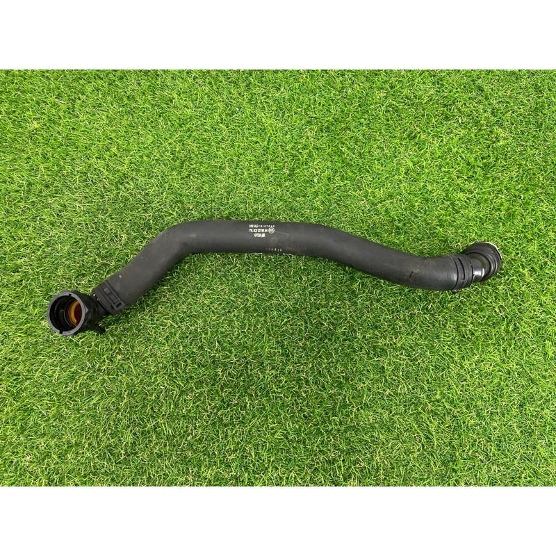 Патрубок (система охлаждения) Volkswagen Passat B7 2016 1.8 5C0122101AA