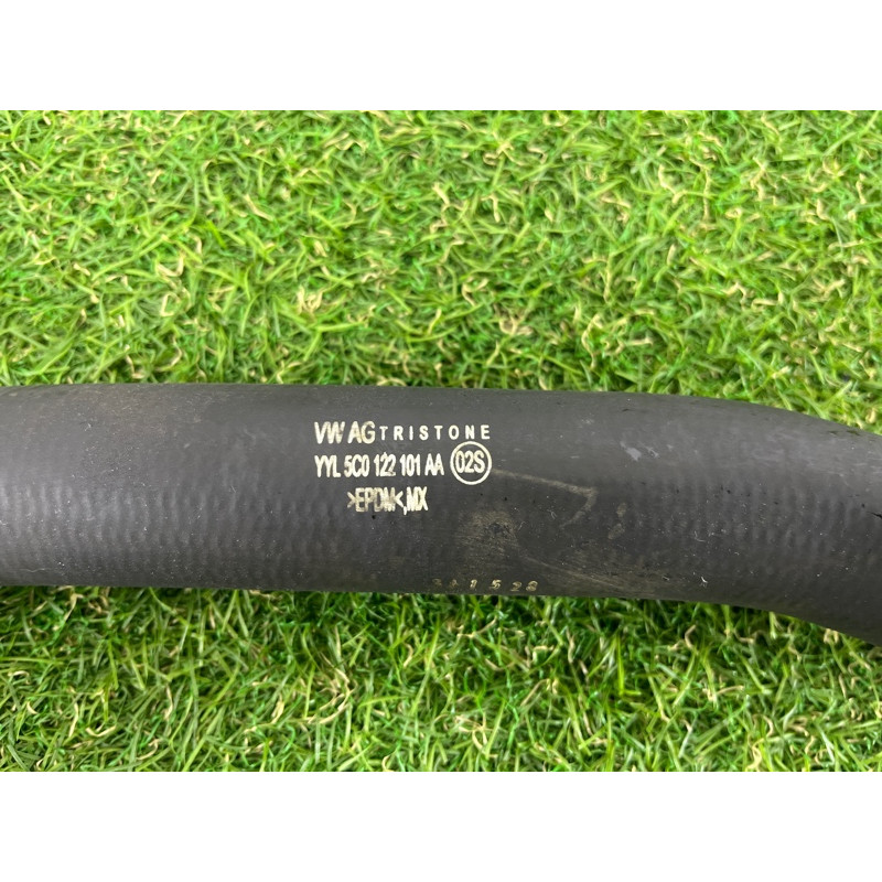 Патрубок (система охлаждения) Volkswagen Passat B7 2016 1.8 5C0122101AA