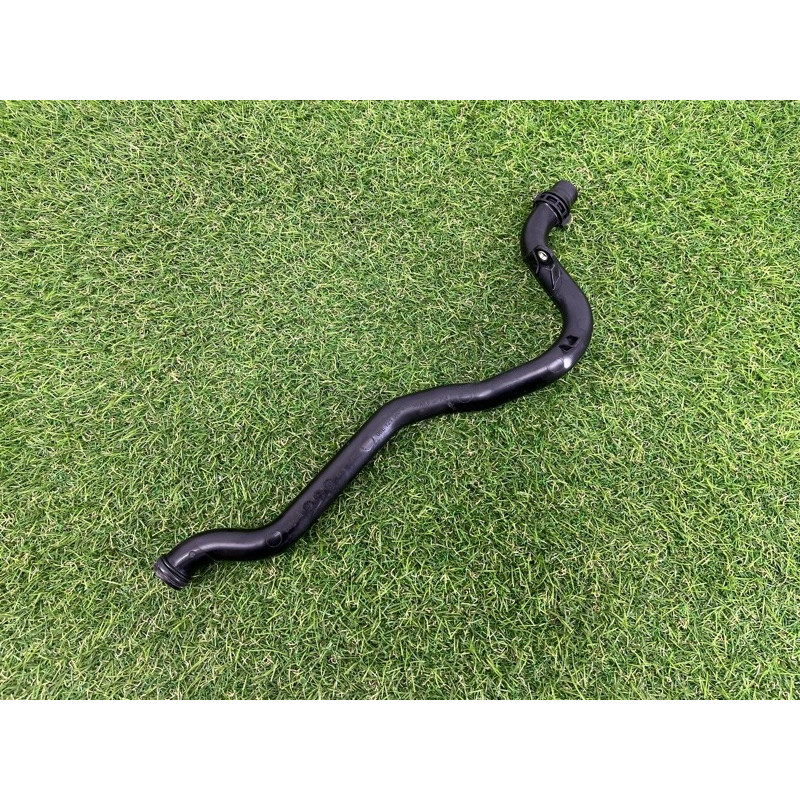 Трубка системы охлаждения (система охлаждения) AUDI A7 4G 2013 3.0 CGXB 06E121065Q