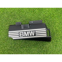 Декоративная крышка двигателя