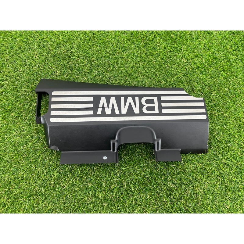 Декоративная крышка двигателя (двигатель и элементы) BMW X5 E70 2008 4.8 N62/TU 11127548851