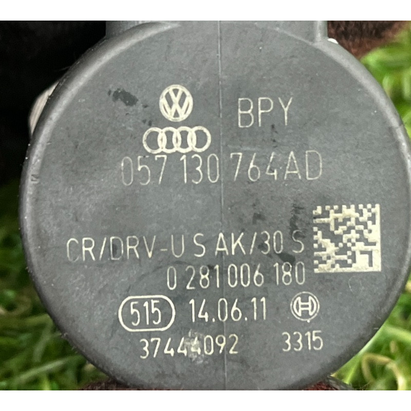 Датчик давления топлива (топливная система) Volkswagen Touareg NF 2012 3.0 057130764AD