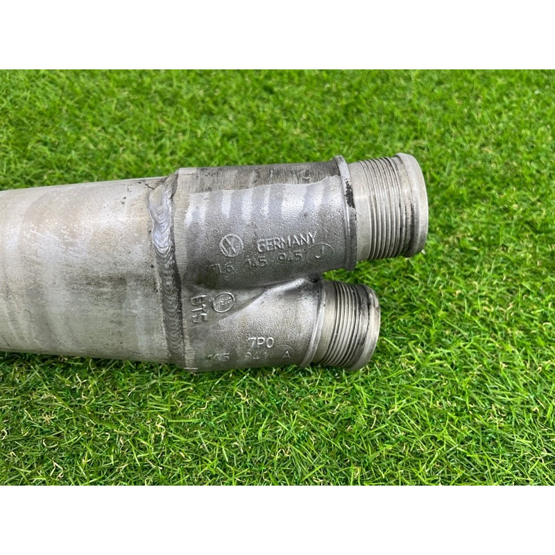 Патрубок інтеркулера (двигун та елементи) Volkswagen Touareg NF 2012 3.0 7P0145941A