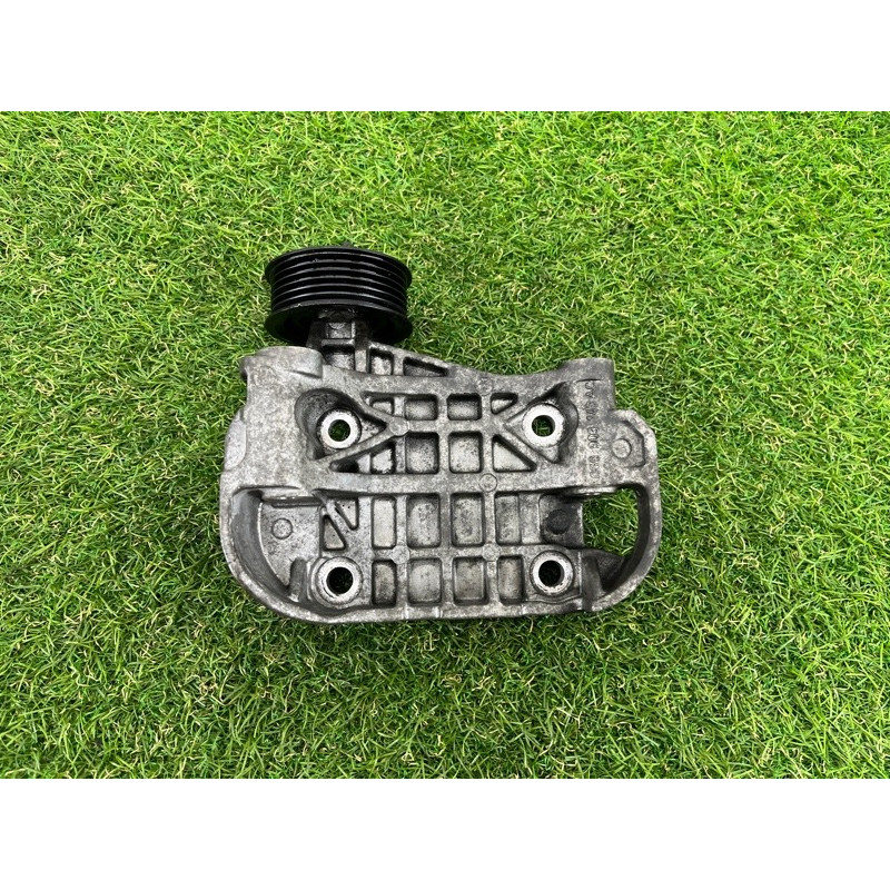 Кронштейн генератора (кронштейны двигателя) Volkswagen Touareg NF 2012 3.0 059903143AC