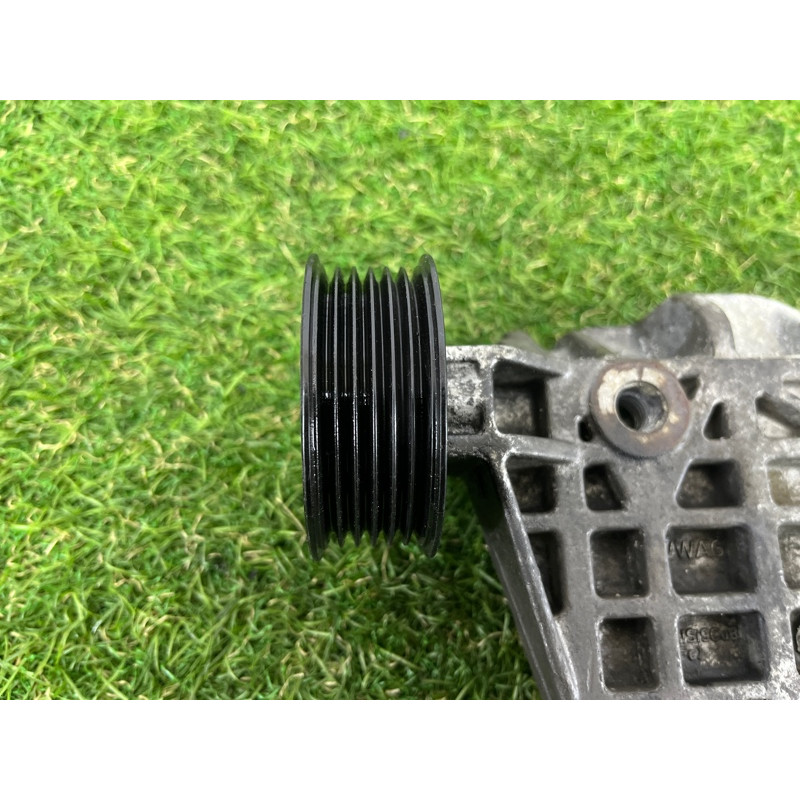 Кронштейн генератора (кронштейны двигателя) Volkswagen Touareg NF 2012 3.0 059903143AC