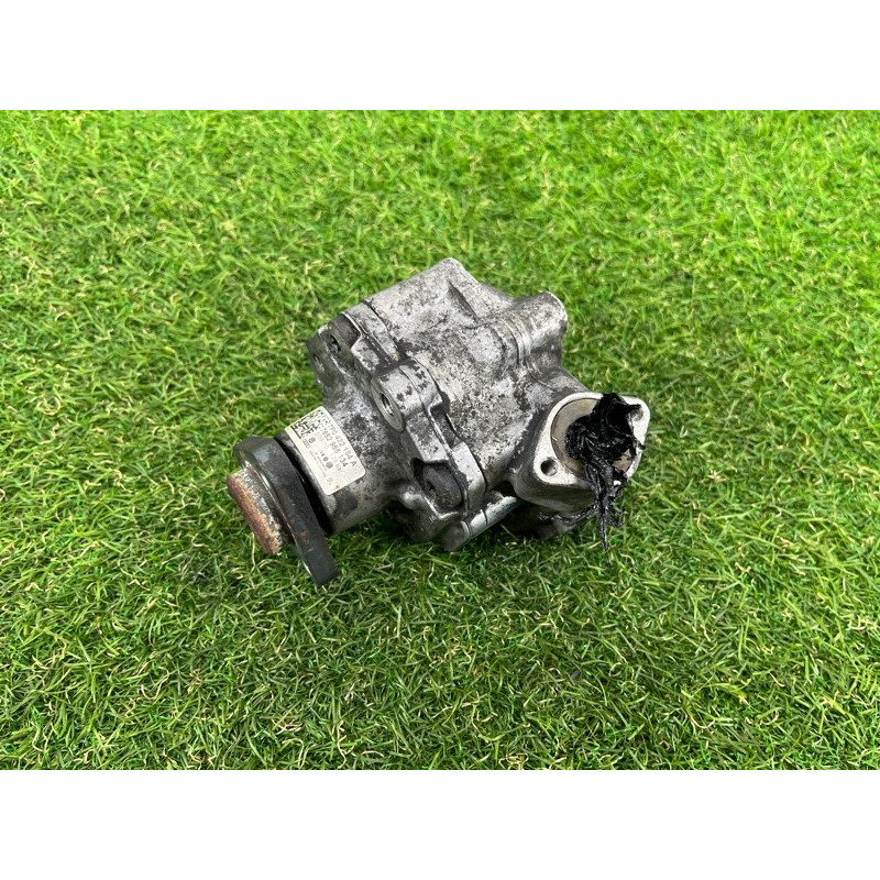 Насос гидроусилителя руля (рулевое управление) Volkswagen Touareg NF 2011 3.6 7P0422154A