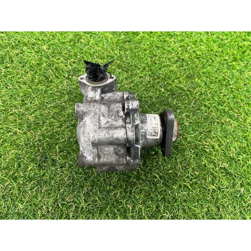 Насос гидроусилителя руля (рулевое управление) Volkswagen Touareg NF 2011 3.6 7P0422154A