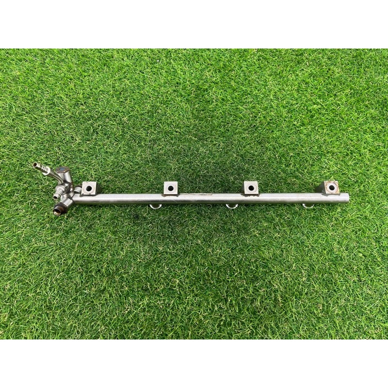 Топливная рампа (топливная система) Volkswagen Touareg NF 2011 3.6 03H133316N