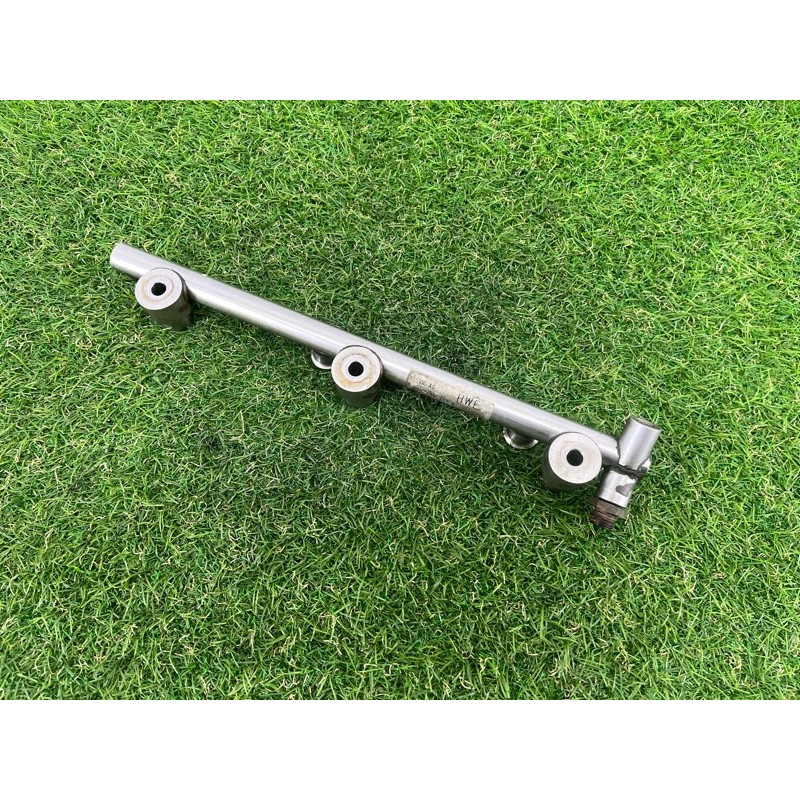 Топливная рампа (топливная система) Volkswagen Touareg NF 2011 3.6 03H133317P