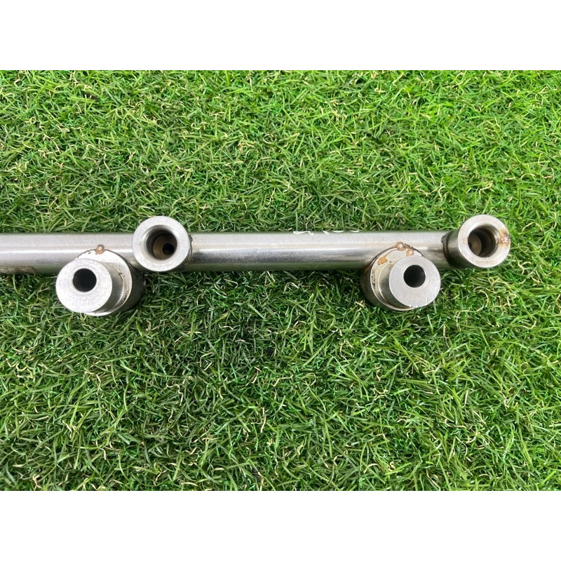 Топливная рампа (топливная система) Volkswagen Touareg NF 2011 3.6 03H133317P