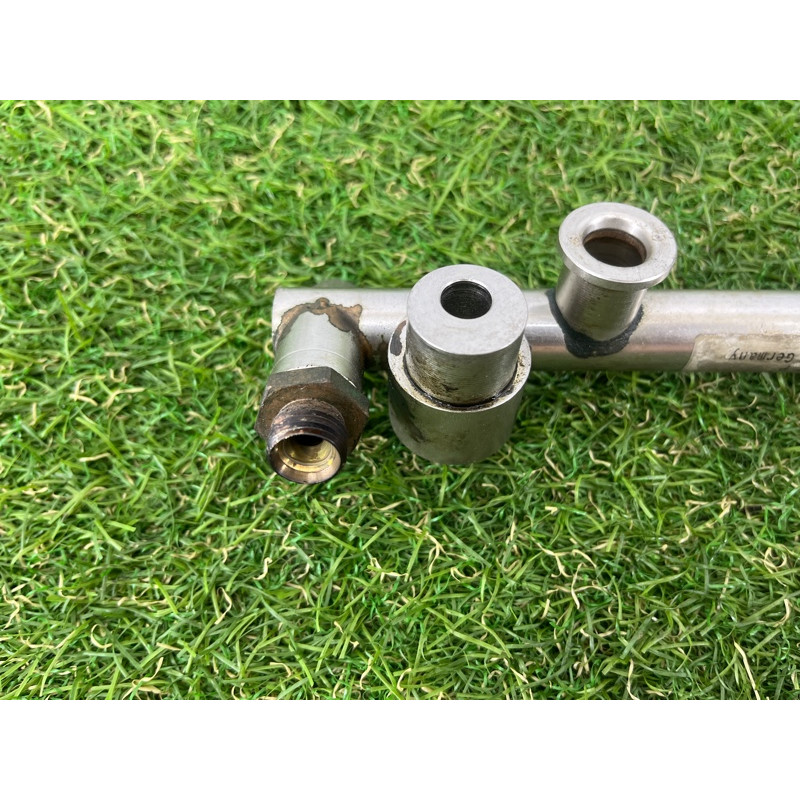 Топливная рампа (топливная система) Volkswagen Touareg NF 2011 3.6 03H133317P