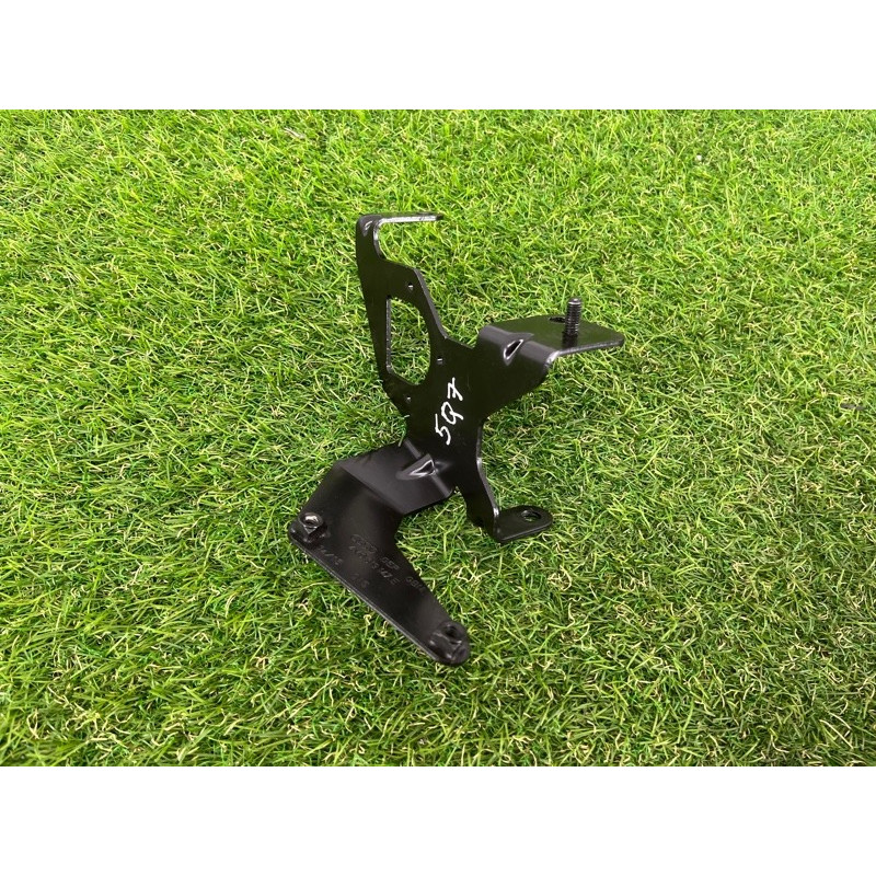 Кронштейн дополнительного насоса ОЖ (кронштейны двигателя) AUDI Q7 4M 2017 3.0 TFSi CREC 4M0819147E