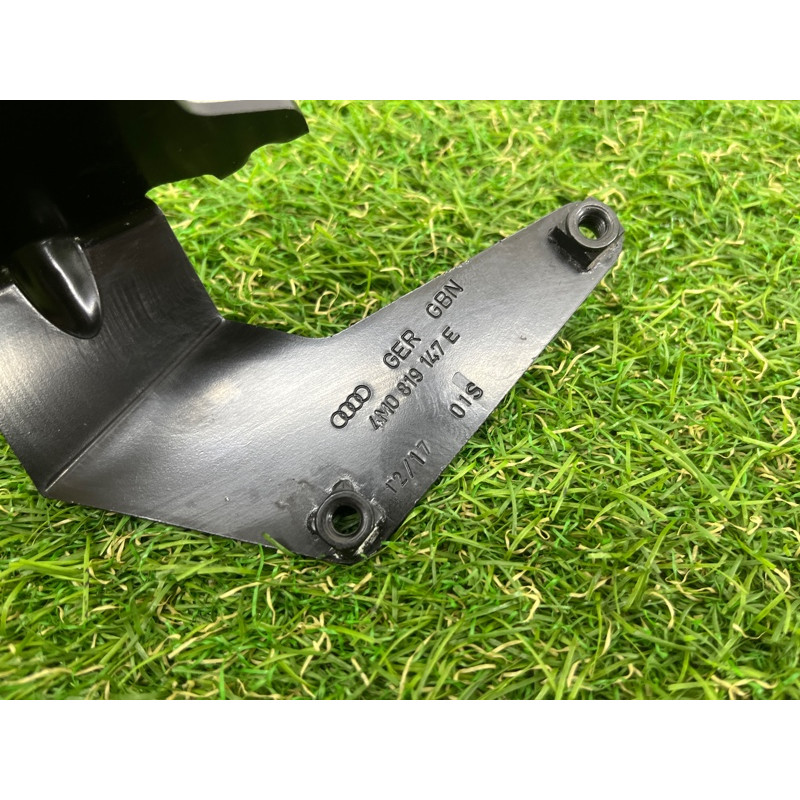 Кронштейн дополнительного насоса ОЖ (кронштейны двигателя) AUDI Q7 4M 2018 3.0 TFSi 4M0819147E