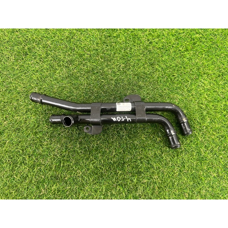 Трубка системи охолодження (система охолодження) Volkswagen Touareg NF 2011 3.6 7P0121065L