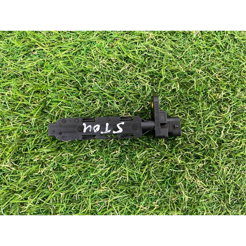 Датчик положения коленвала (электрика двигателя) Volkswagen Touareg NF 2012 3.0 059906433E