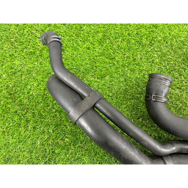Патрубок (система охлаждения) Volkswagen Touareg NF 2011 3.6 7P6122101D
