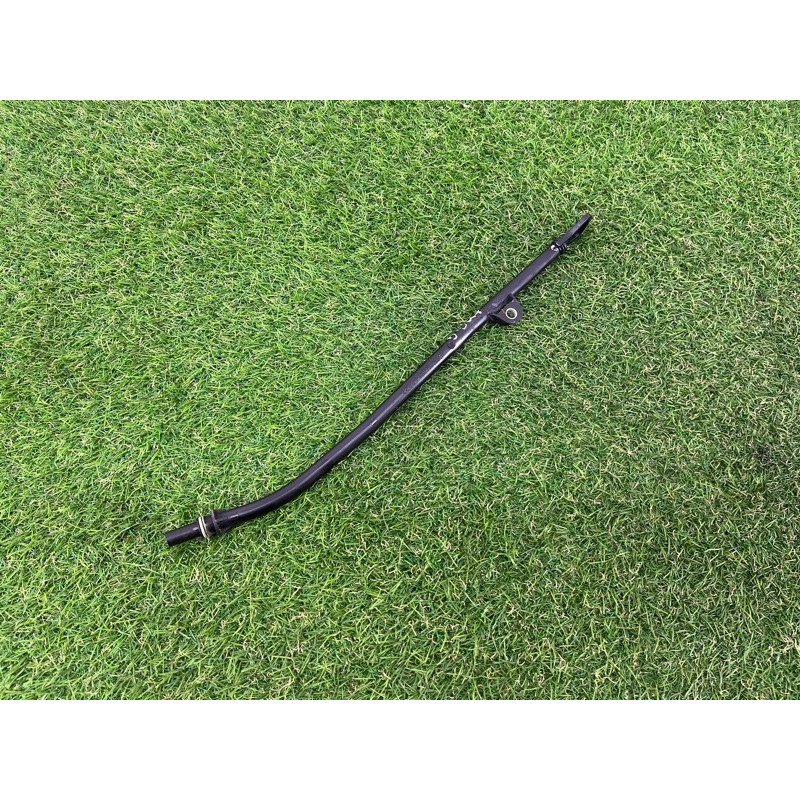 Направляющая масляного щупа (двигатель и элементы) AUDI Q7 4M 2017 3.0 TFSi CREC 06E115630B