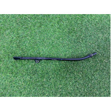 Направляющая масляного щупа