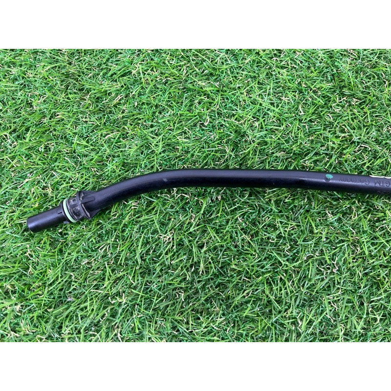 Направляющая масляного щупа (двигатель и элементы) AUDI Q7 4M 2018 3.0 TFSi 06E115630B