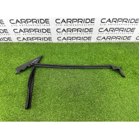 Уплотнитель стекла двери