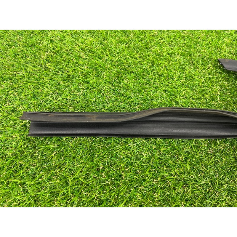 Уплотнитель стекла двери (кузов и элементы) AUDI A7 4G 2013 3.0 CGXB 4G8837480L