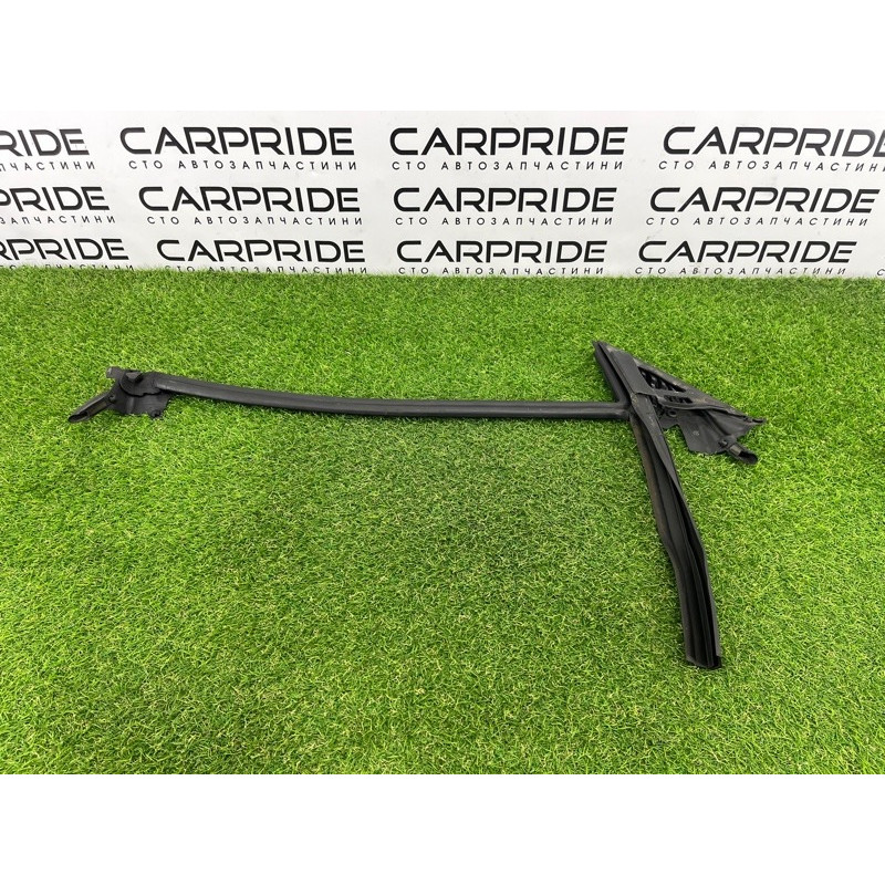 Уплотнитель стекла двери (кузов и элементы) AUDI A7 4G 2013 3.0 CGXB 4G8837480L