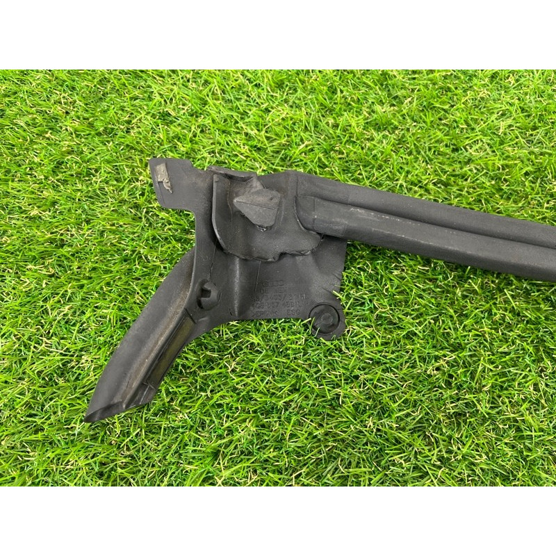 Уплотнитель стекла двери (кузов и элементы) AUDI A7 4G 2013 3.0 CGXB 4G8837480L