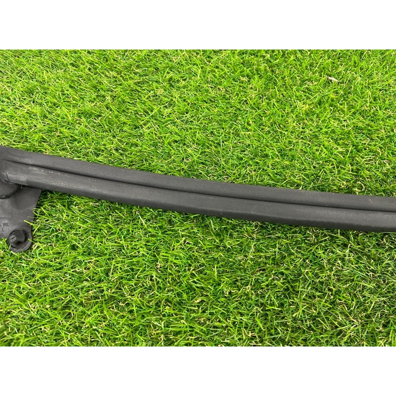 Уплотнитель стекла двери (кузов и элементы) AUDI A7 4G 2013 3.0 CGXB 4G8837480L