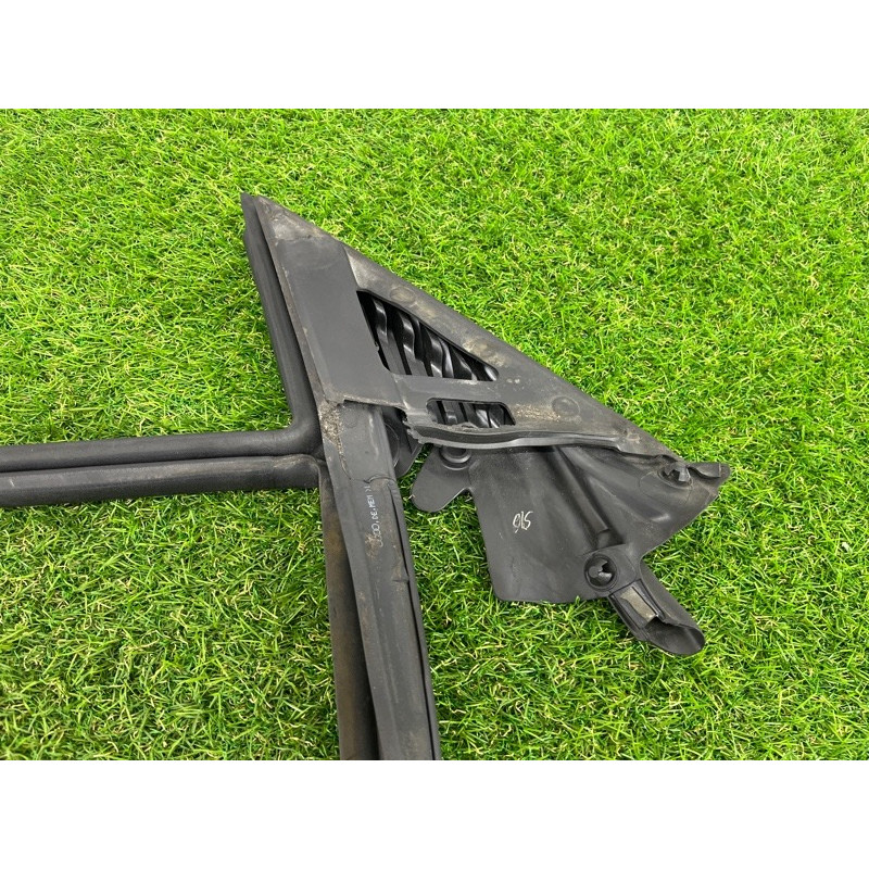 Уплотнитель стекла двери (кузов и элементы) AUDI A7 4G 2013 3.0 CGXB 4G8837480L