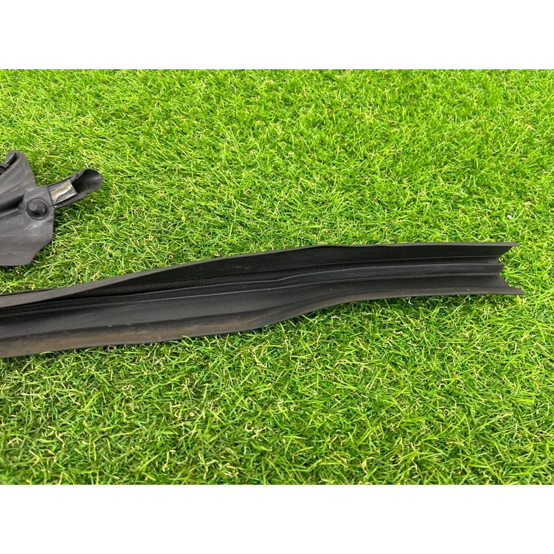 Уплотнитель стекла двери (кузов и элементы) AUDI A7 4G 2013 3.0 CGXB 4G8837480L