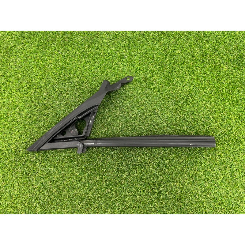 Уплотнитель стекла двери (кузов и элементы) BMW 4-series F32 2015 2.0 51337279777