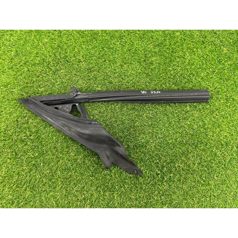 Уплотнитель стекла двери (кузов и элементы) BMW 4-series F32 2015 2.0 51337279778