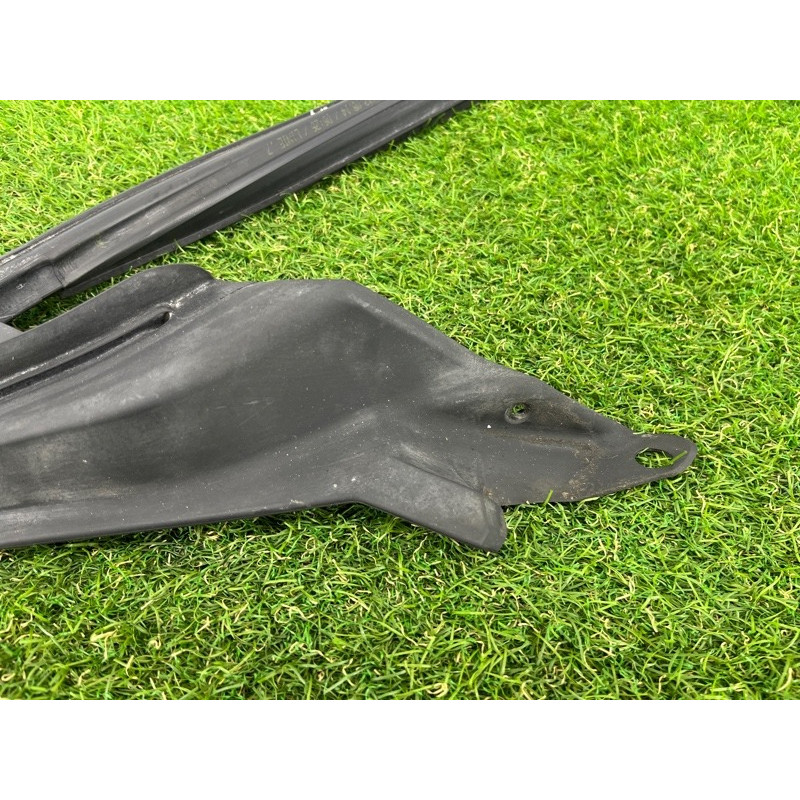 Уплотнитель стекла двери (кузов и элементы) BMW 4-series F32 2015 2.0 51337279778