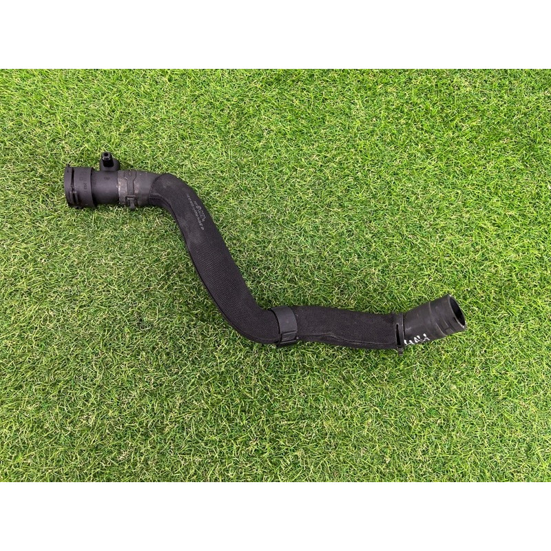 Патрубок (система охлаждения) AUDI A4 B8 2012 2.0 TFSI 8K0121055N