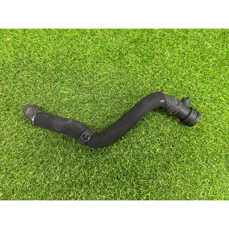 Патрубок (система охлаждения) AUDI A4 B8 2012 2.0 TFSI 8K0121055N