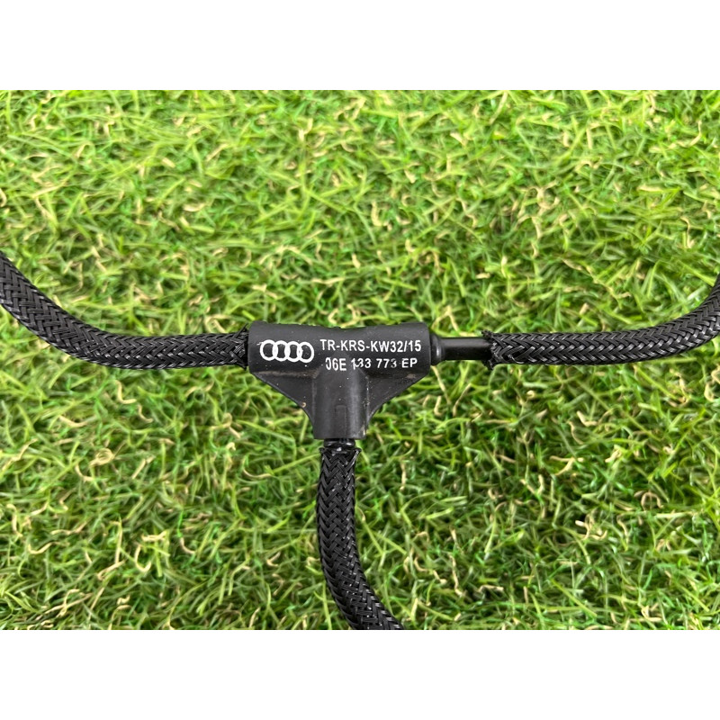 Вакуумная трубка (двигатель и элементы) AUDI Q7 4M 2017 3.0 TFSi CREC 06E133773EP