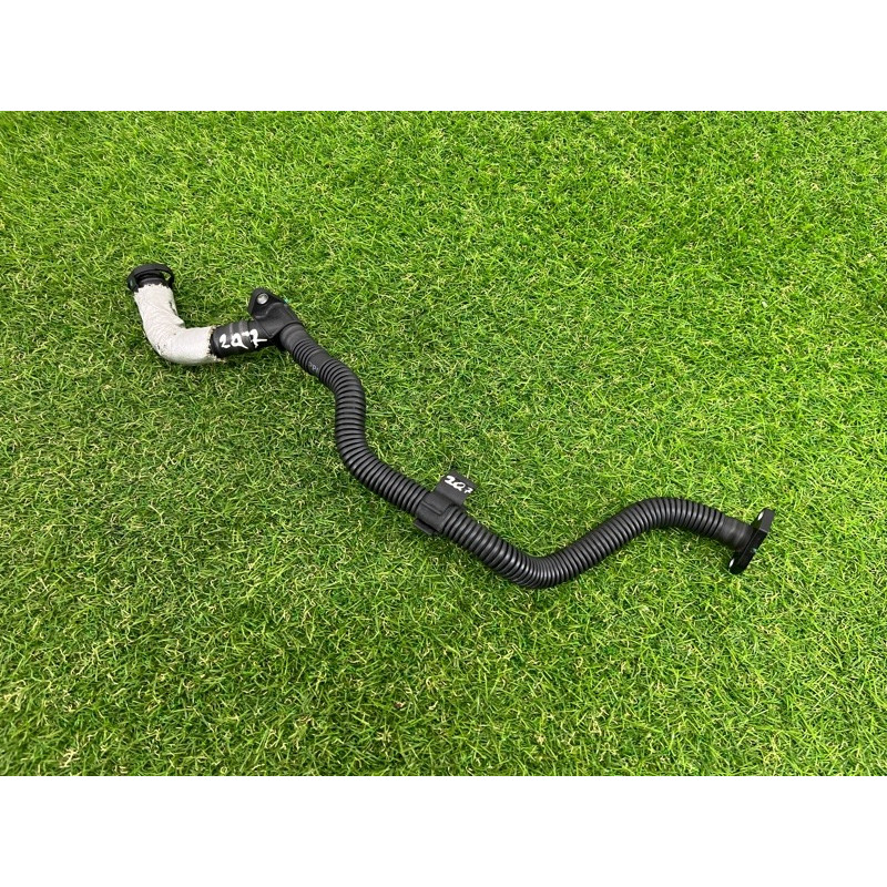 Трубка насоса вторичного воздуха (двигатель и элементы) AUDI Q7 4M 2018 3.0 TFSi 06E131143BF