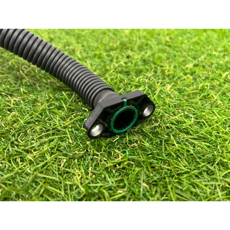 Трубка насоса вторичного воздуха (двигатель и элементы) AUDI Q7 4M 2018 3.0 TFSi 06E131143BF