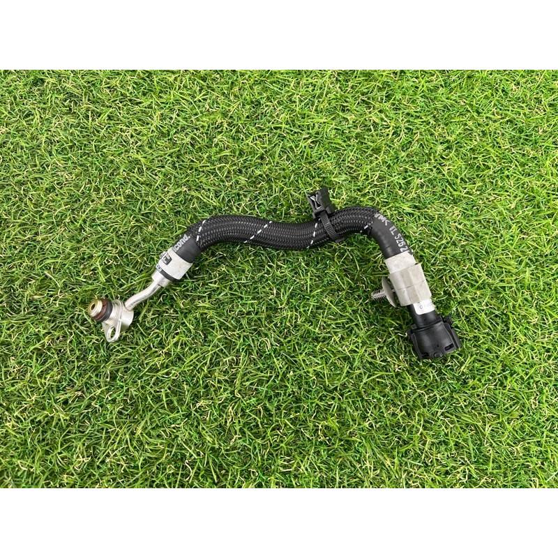 Шланг топливный (топливная система) AUDI Q7 4M 2017 3.0 TFSi CREC 06E127513AD