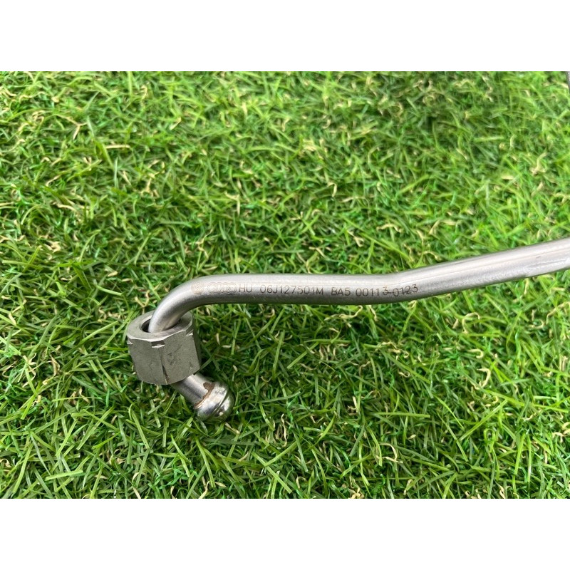 Топливная рампа (топливная система) AUDI A4 B8 2012 2.0 TFSI 06J133317M